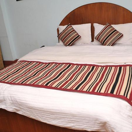 Hotel Brihaspati Катманду Экстерьер фото