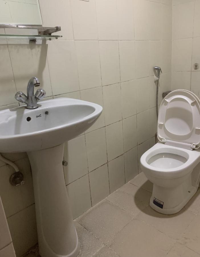 Hotel Brihaspati Катманду Экстерьер фото