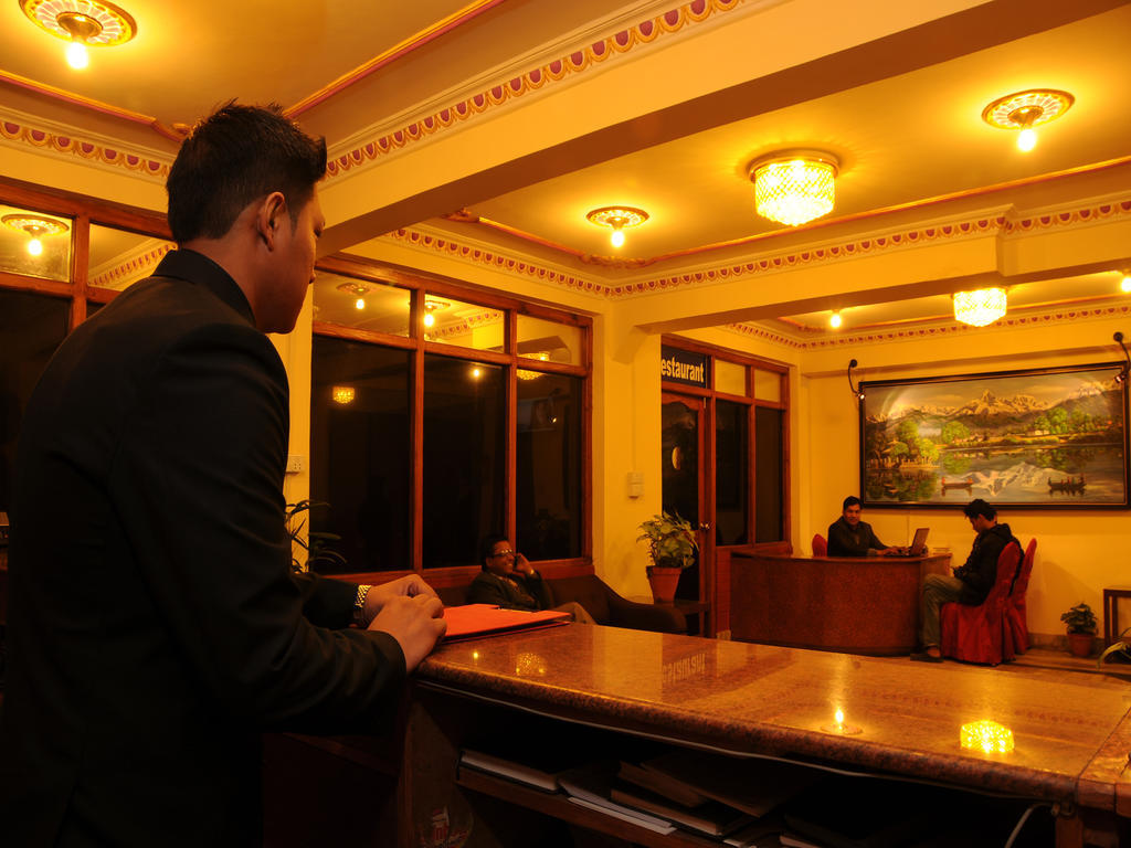 Hotel Brihaspati Катманду Экстерьер фото
